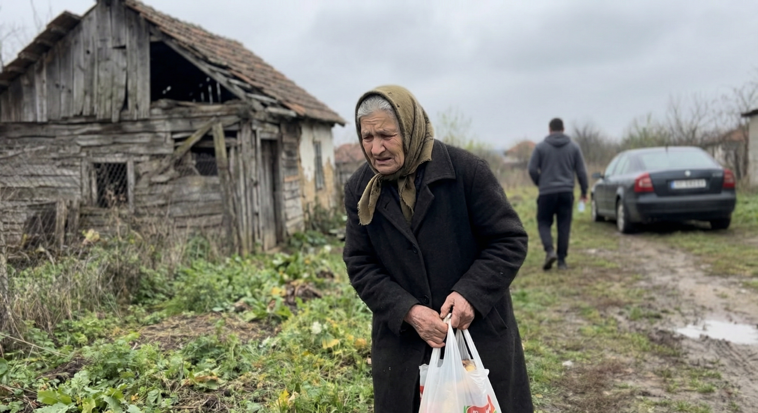 Миризмата на гнило и влага ме удари в лицето още преди да сляза от колата, а когато вдигнах поглед към „мечтания дом“, краката ми се подкосиха и чантата падна в калта. 1 b0366e6e b8b9 489c b721 9ddf4bf13b86 scaled