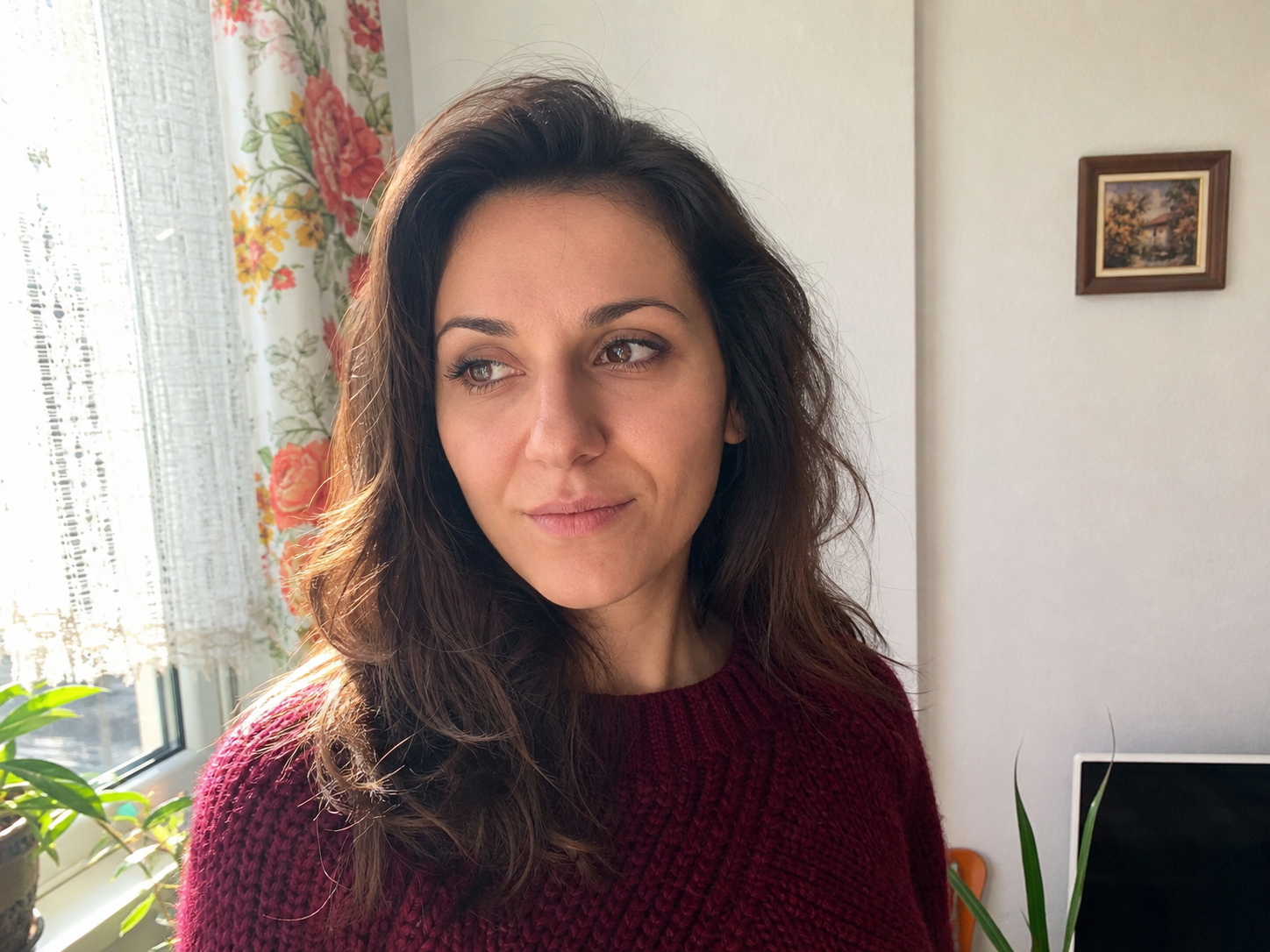 – Две години обичах женения си съсед в тишина, а в онази сряда сутрин жена му застана на прага ми с думите: „Знам всичко. И идвам да ви помоля за нещо." 1 e9f3d38c 9b98 4355 84d9 7623b6df2a8f