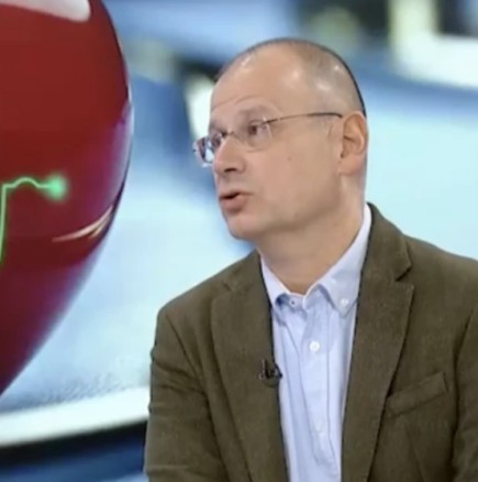 Известен кардиолог: Извадете възрастта си от 220 и ще разберете какво е сърцето ви – 1 530856134 746426314799936 7513922467565239752 n